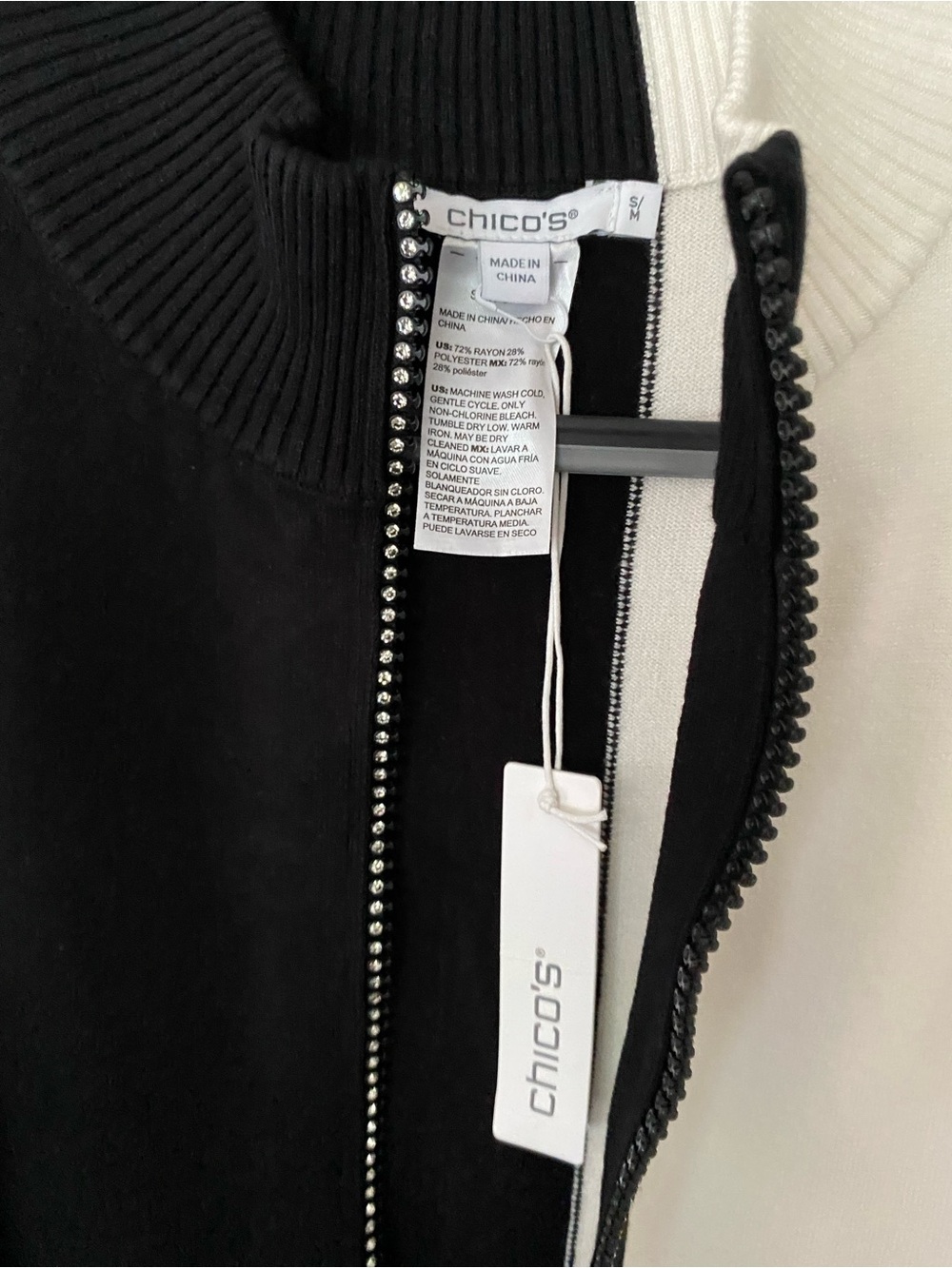 NWT CHICO’S Black White Colorblock Rhinestone Zip Ruana Poncho Sweater S/M - Picture 7 of 10